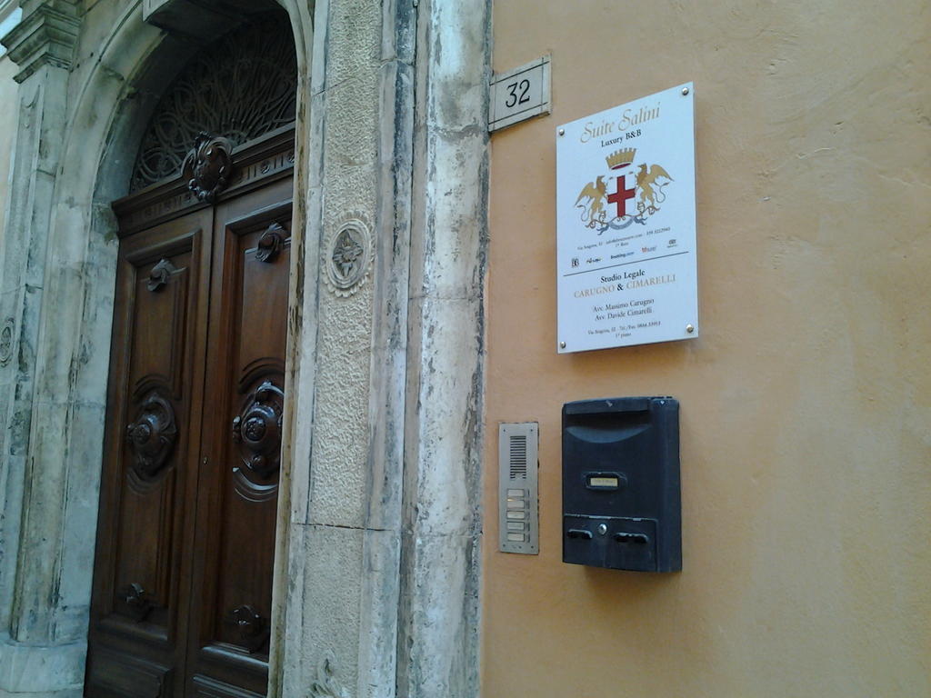 Palazzo Salini - Appartamento Familiare Sulmona Luaran gambar